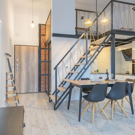 Apartament Z Antresola Nowa Papiernia Wrocław Exteriör bild